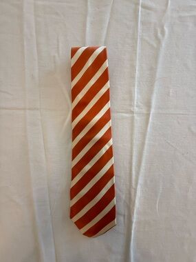 Charles Tyrwhitt Silk Diagonal Stripe Tie